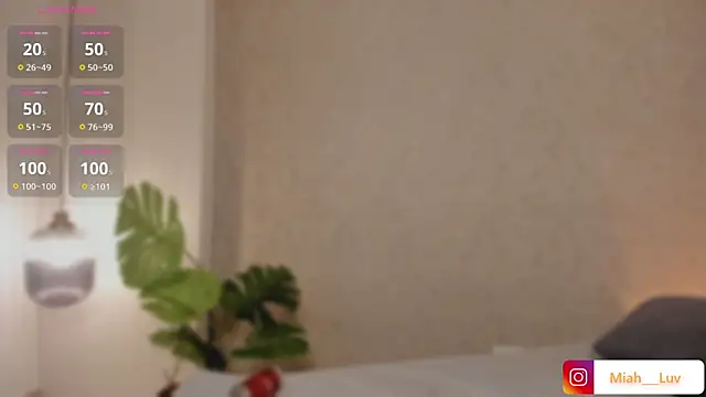 miah_luv - Miah_luv's free webcam - UK Sex Cams