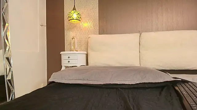 Tiifany_Baker webcam