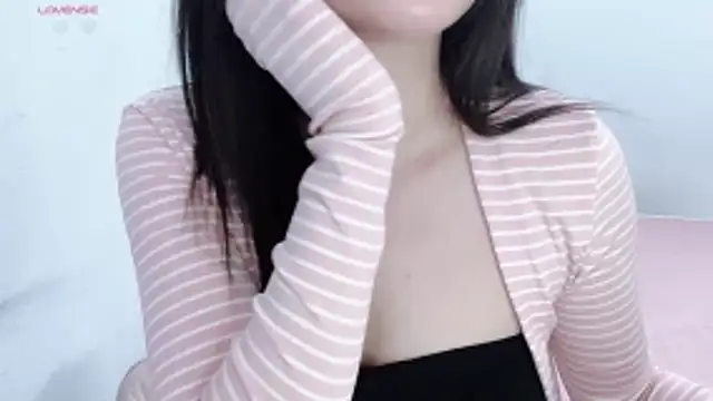 chuis_22 - Chuis_22's free webcam - UK Sex Cams