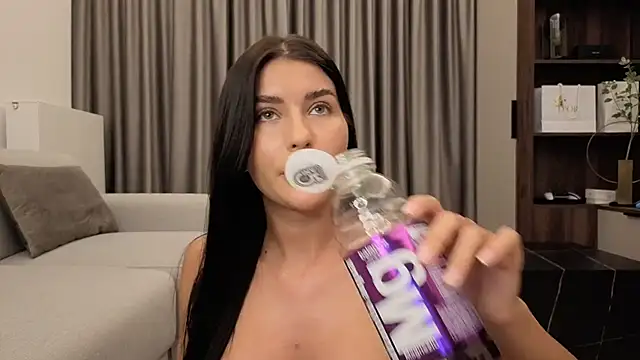 cellestefemme - CellesteFemme's free webcam - UK Sex Cams