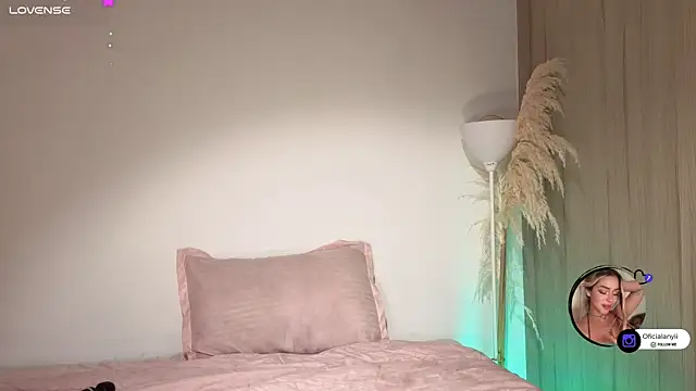 Addison_baker webcam