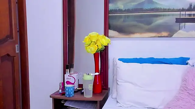 aurora_real - Aurora_Real's free webcam - UK Sex Cams