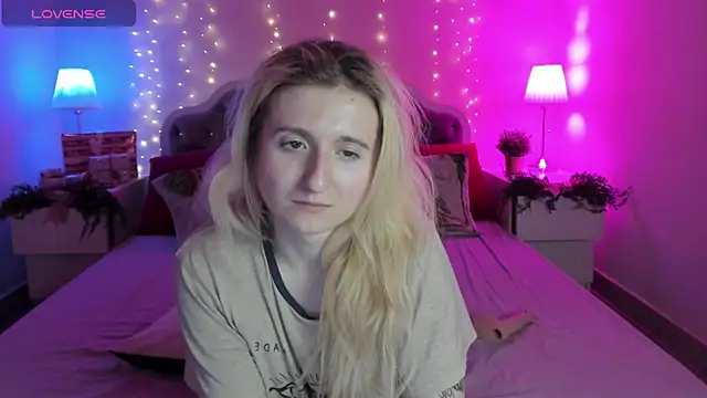 CamillaDreamer webcam