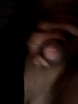 floweredshallow - FloweredShallow's free webcam