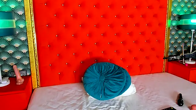 VallerieJones webcam