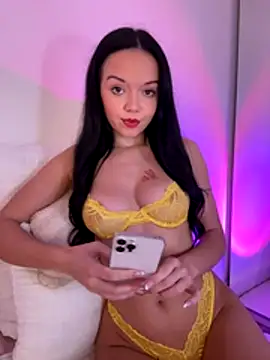 vanesskaa (F young) - BOOBS OUT 🔥