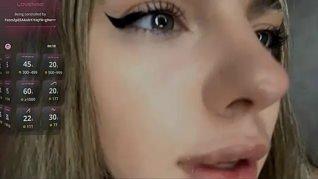 IlanaLafferty webcam