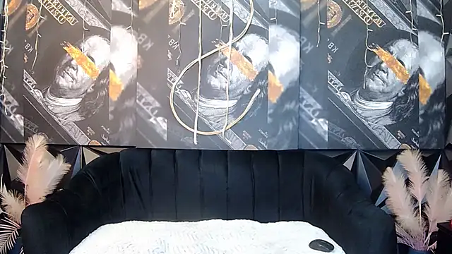 Lilmisbaddyxxx webcam