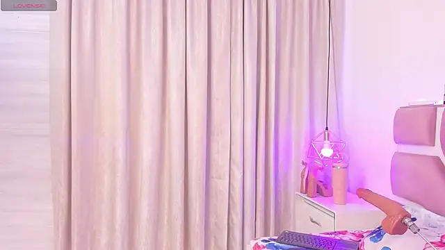 sweete_coraline9 webcam