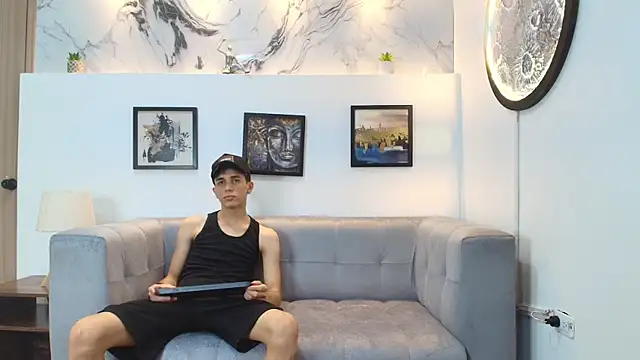 BOYS_OF_MILAMBER webcam