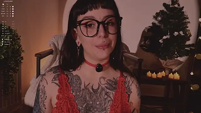 MichaellaMoon webcam