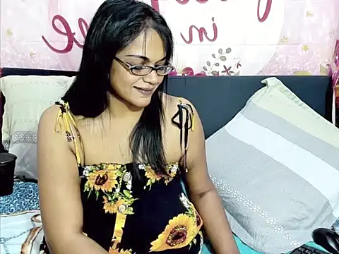 indianswtbella webcam