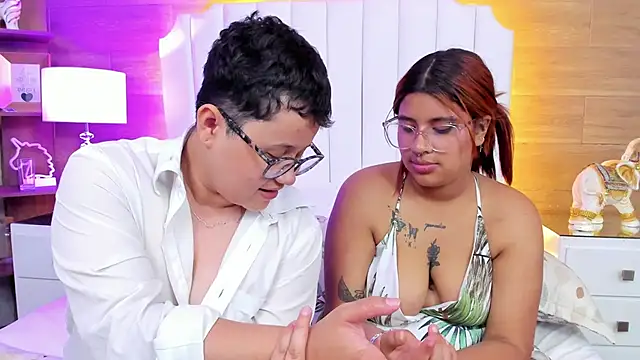 AmeliaConer_NovaBell webcam