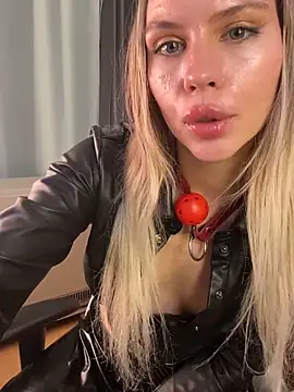 MistressMommyKate webcam