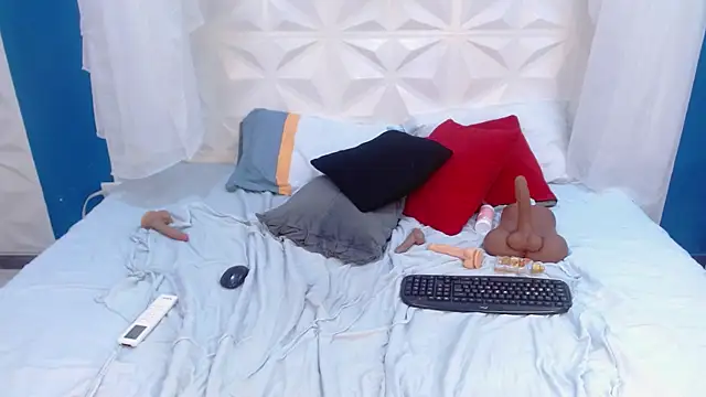 adisson_petite1 webcam