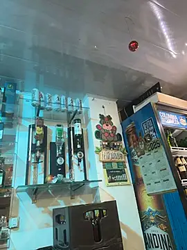 lauraltt (F teen) - Titjob, spit my tits, send pic