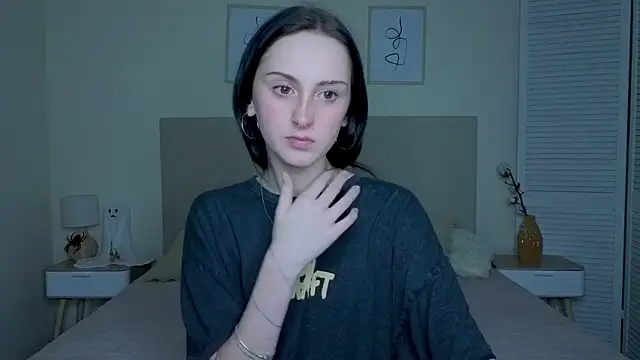 Little_moly999 webcam