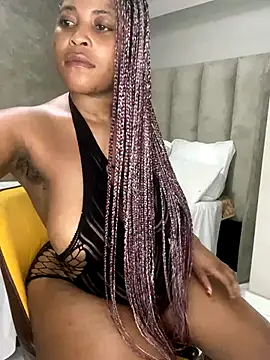 Webcam Model (BQueen223)  is live.Free join now!