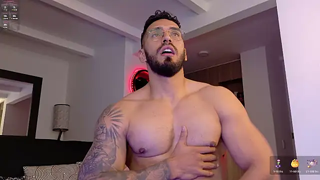 tony_muscle webcam