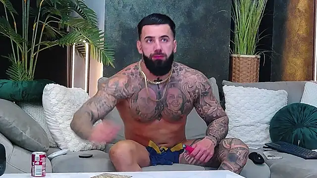 masterkingofmusclee webcam