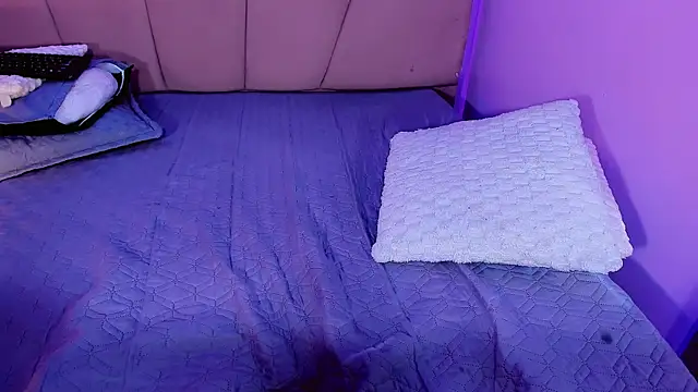 valeriaaguilar (T teen) - the cutest and most expensive angel