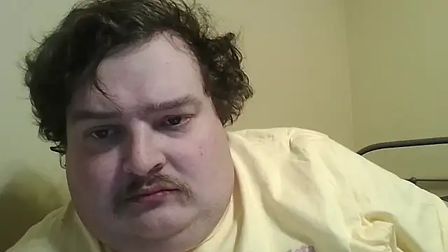 YelpedAverting webcam