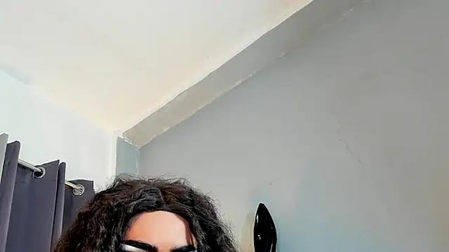 DominaAurumXXX webcam