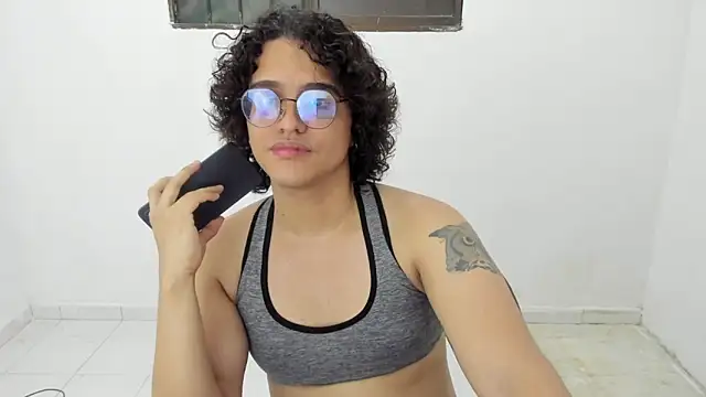 Diane_blossom webcam