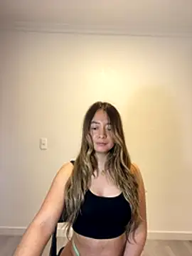 Webcam Model (Zara_Ross) is live