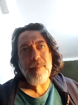 jeans_and_emma (Ask my age) - hairy pussy