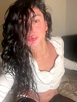 Webcam Model (MonicaSalvatore)  is live.Free join now!