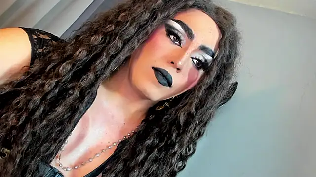 DominaAurumXXX webcam