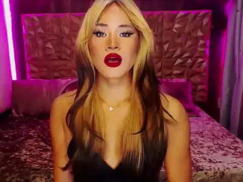 YllanaAltheaXxX webcam