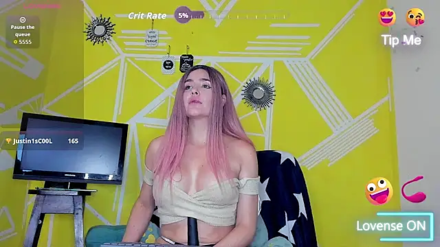 Nikolle_Rouss webcam