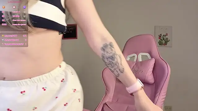 Veronika__Winslow_ webcam