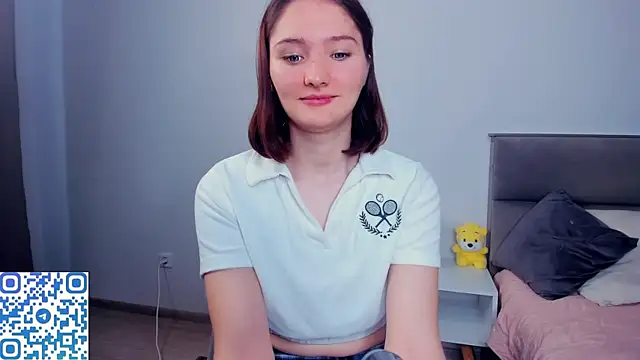 LorrieDegonia webcam