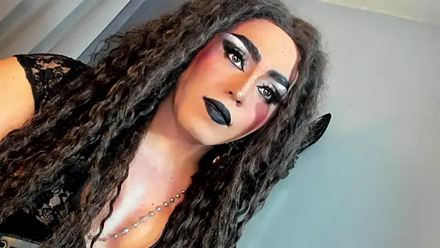 DominaAurumXXX webcam