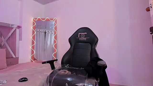 Shinedark_tay1 webcam