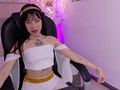 LaadyScarlett webcam