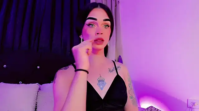 lesly_xx (T young) - beautiful heels 🌻👑