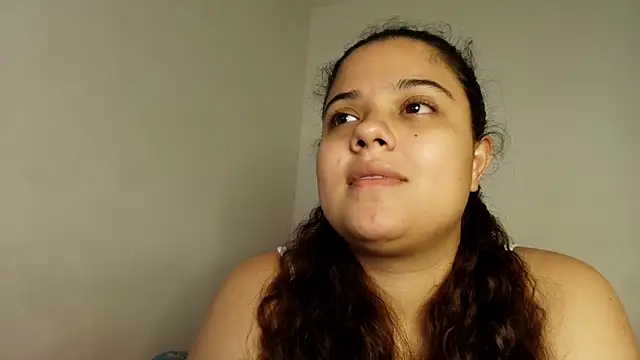 luisahot_9727 webcam