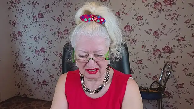 Maya_Mayflower webcam