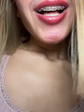 SweetBunnyGF from StripChat is Freechat