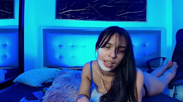 Cloeandtyfanny webcam