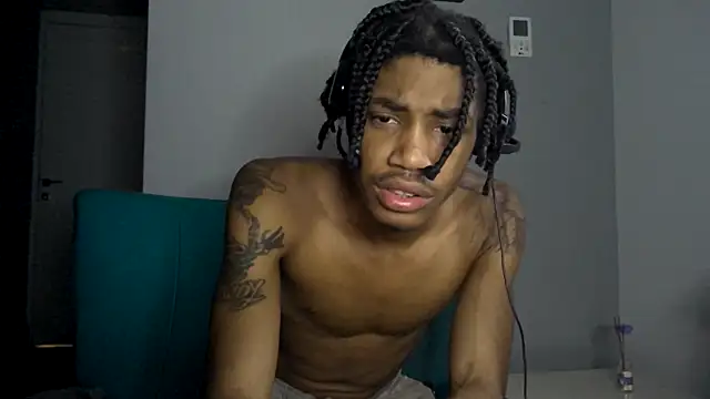 BlackBullTitus webcam