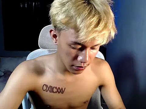 naughtyboyloy_0 webcam