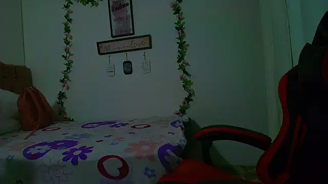 sara_santana__ webcam