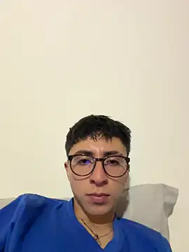 CamiRojas_boy webcam