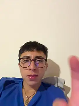 CamiRojas_boy webcam