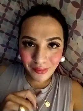 Yourbabyshane webcam